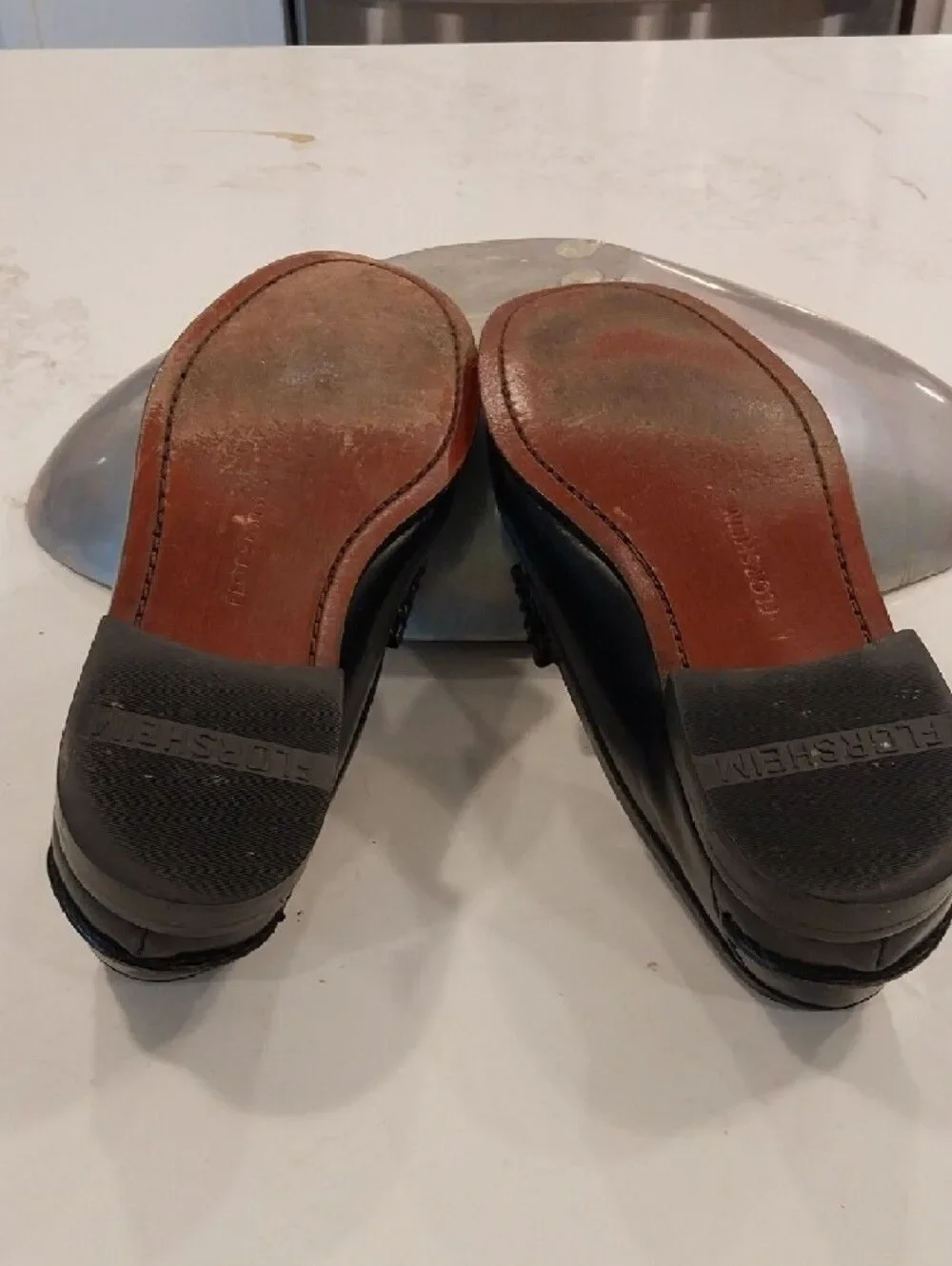 Florsheim Black Leather Penny Loafers...Size 10.5.....LIKE NEW